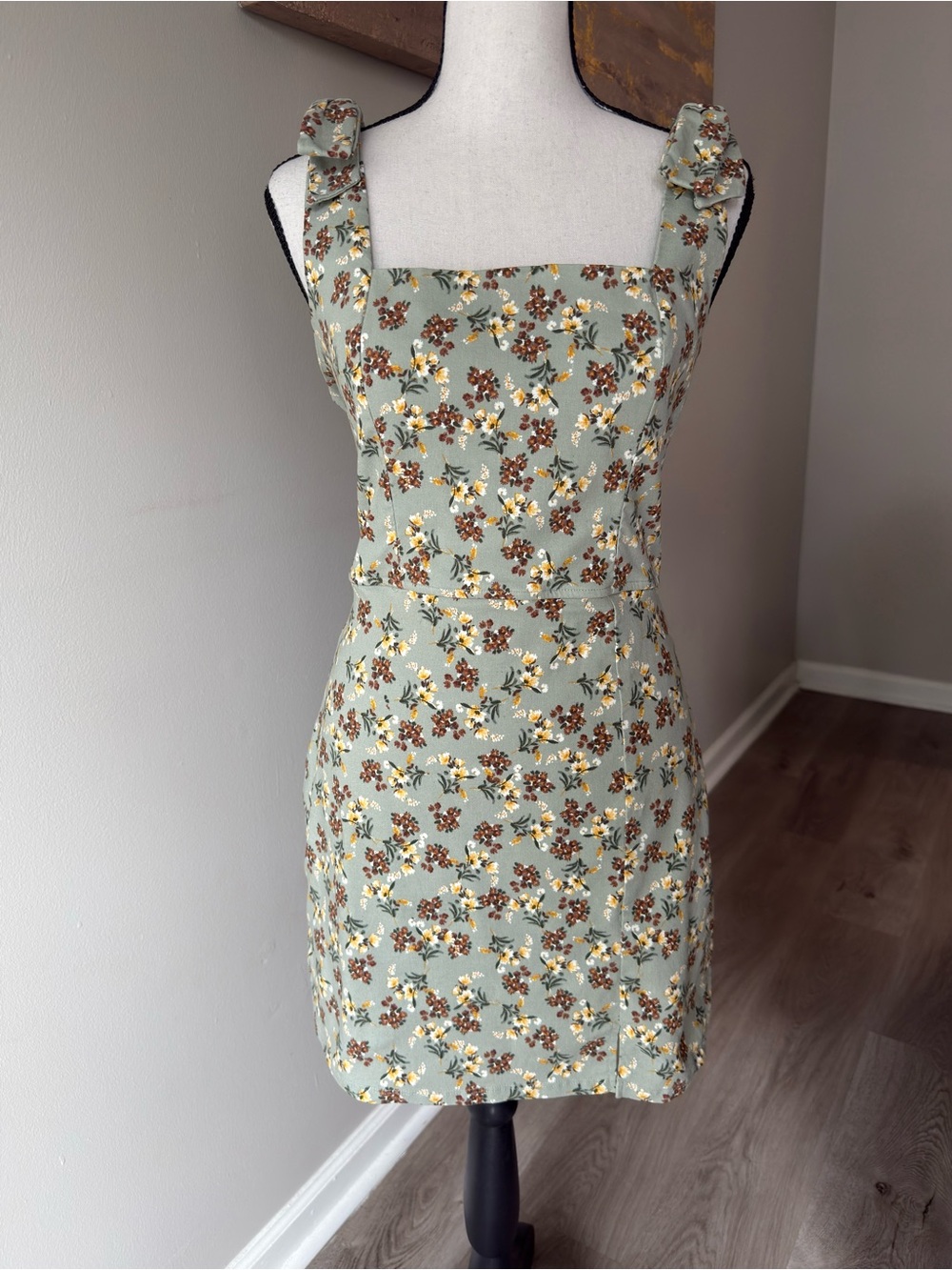 Trixxi Sage Floral Cottagecore Fall Mini Dress Front Side Slit XL